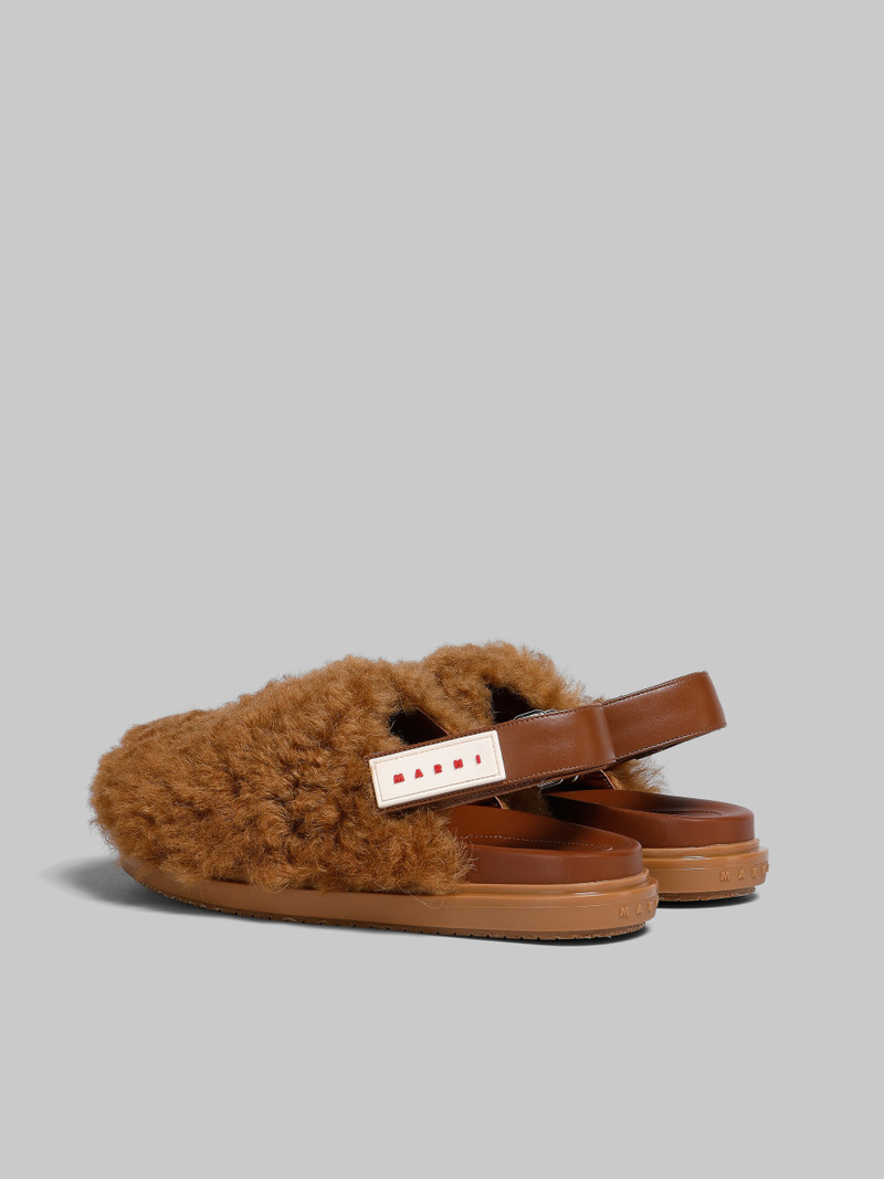 Marni BROWN SHEARLING SABOT outlook
