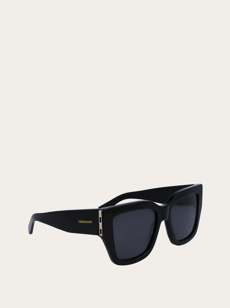 FERRAGAMO Sunglasses outlook