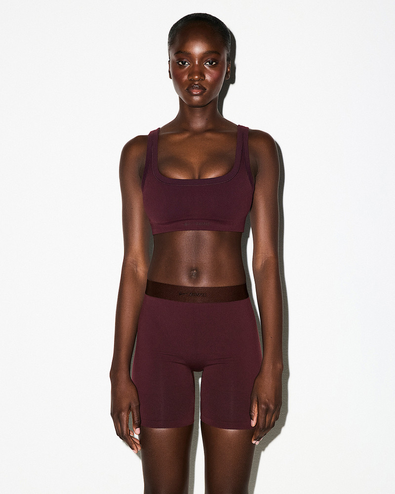 NikeSKIMS Vintage Seamless Women's Scoop Bra 1