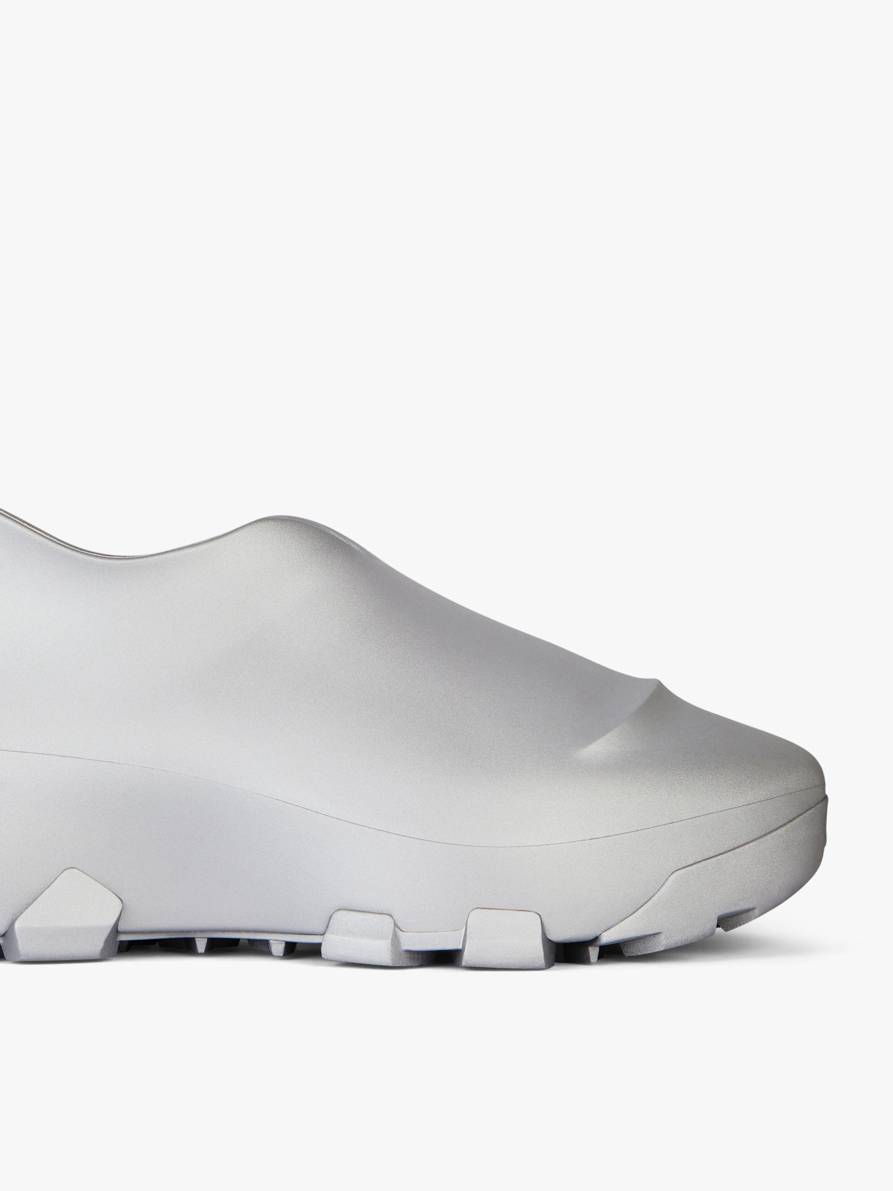 MONUMENTAL MALLOW LOW SHOES IN REFLECTIVE RUBBER - 6