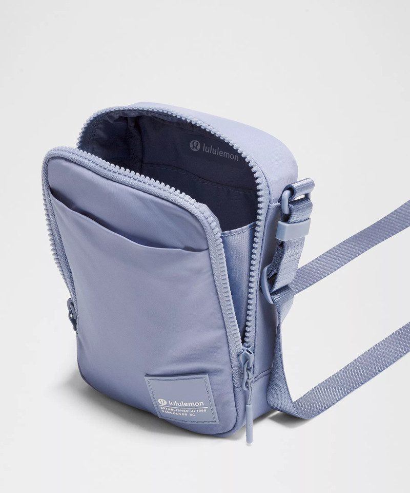 Easy Access Crossbody Bag 1.5L 4