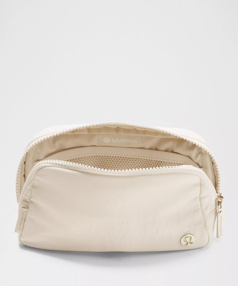 Everywhere Belt Bag 1L 5