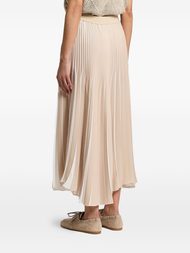 pleated skirt 4