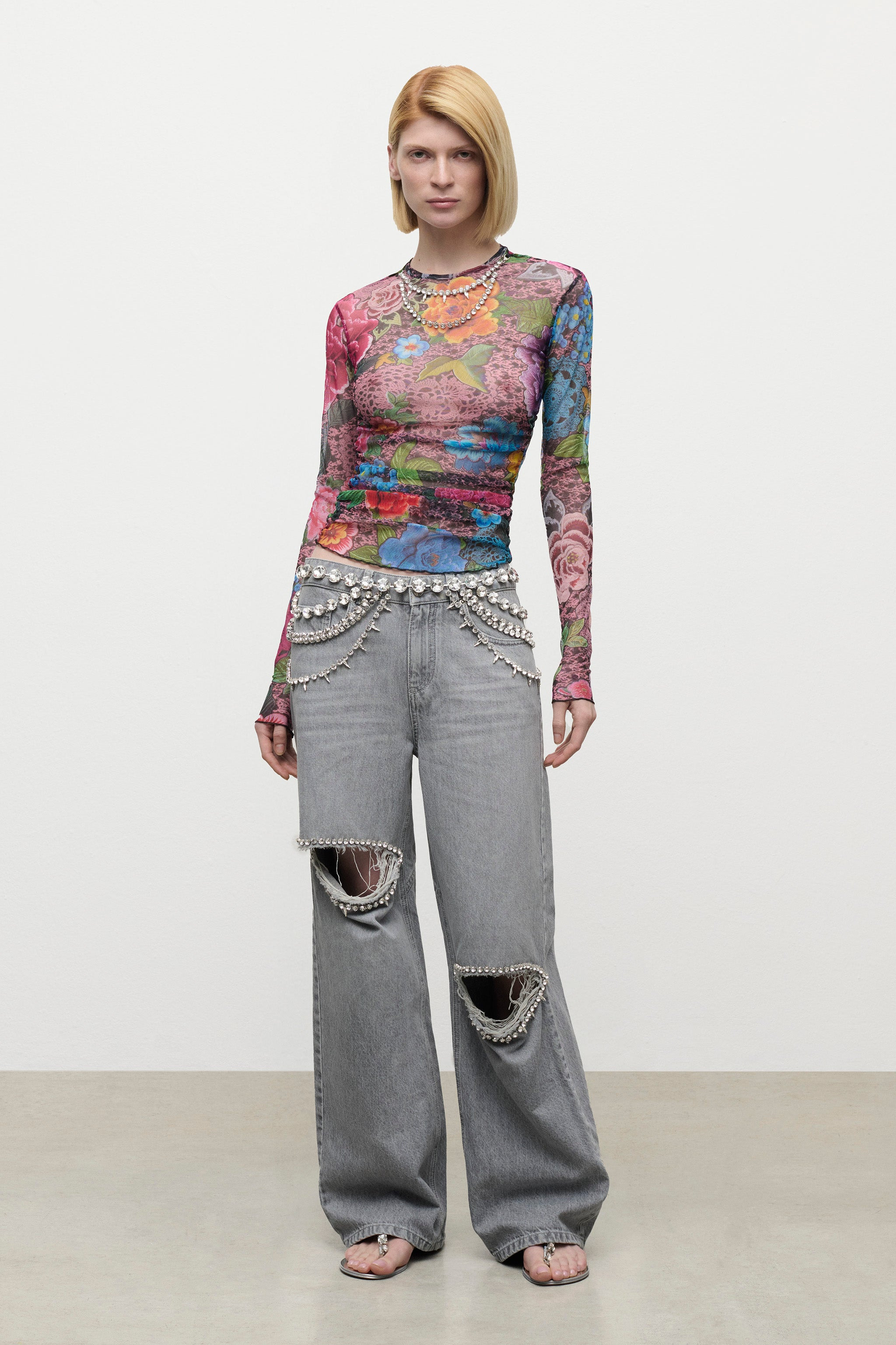 DISTRESSED CRYSTAL RELAXED SLIT JEAN - 3