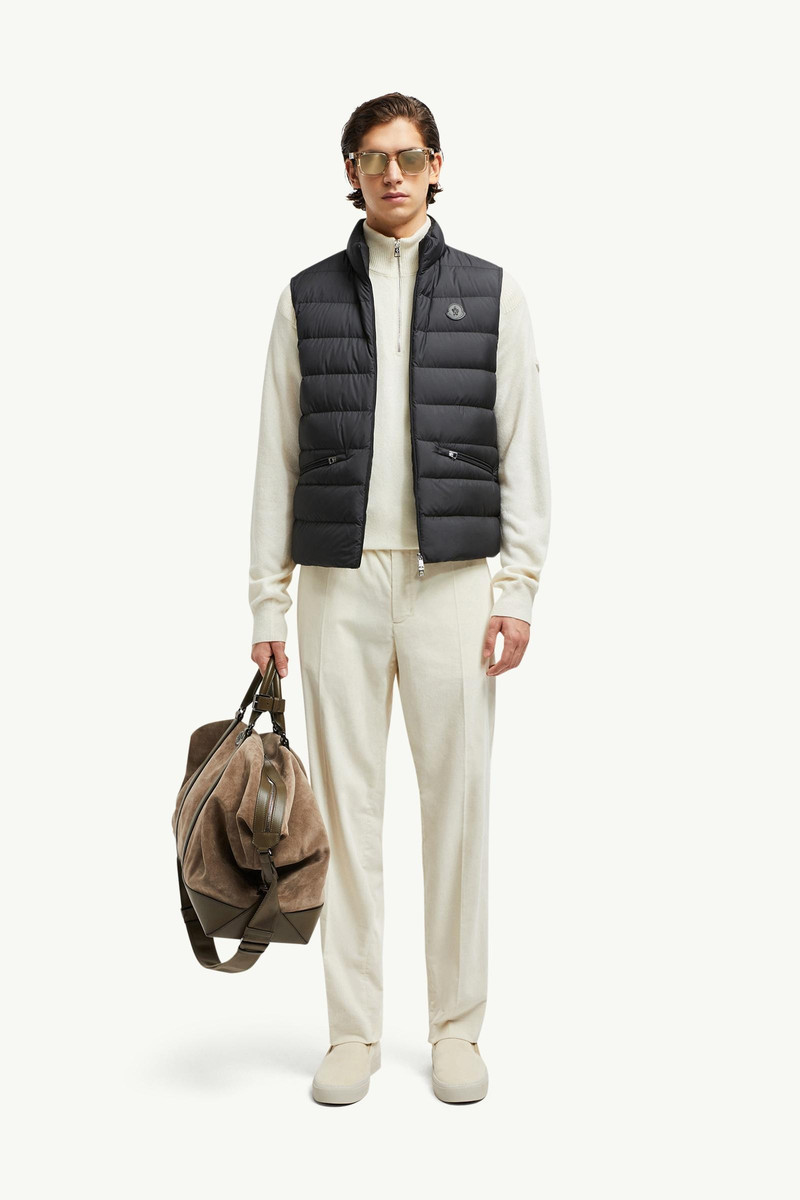 Moncler Lechtal Down Vest outlook