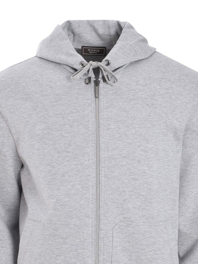 zip-up hoodie 3