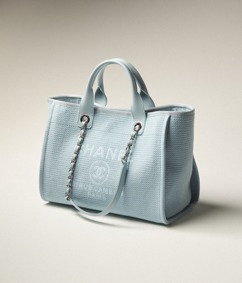 CHANEL Small Shopping Bag outlook