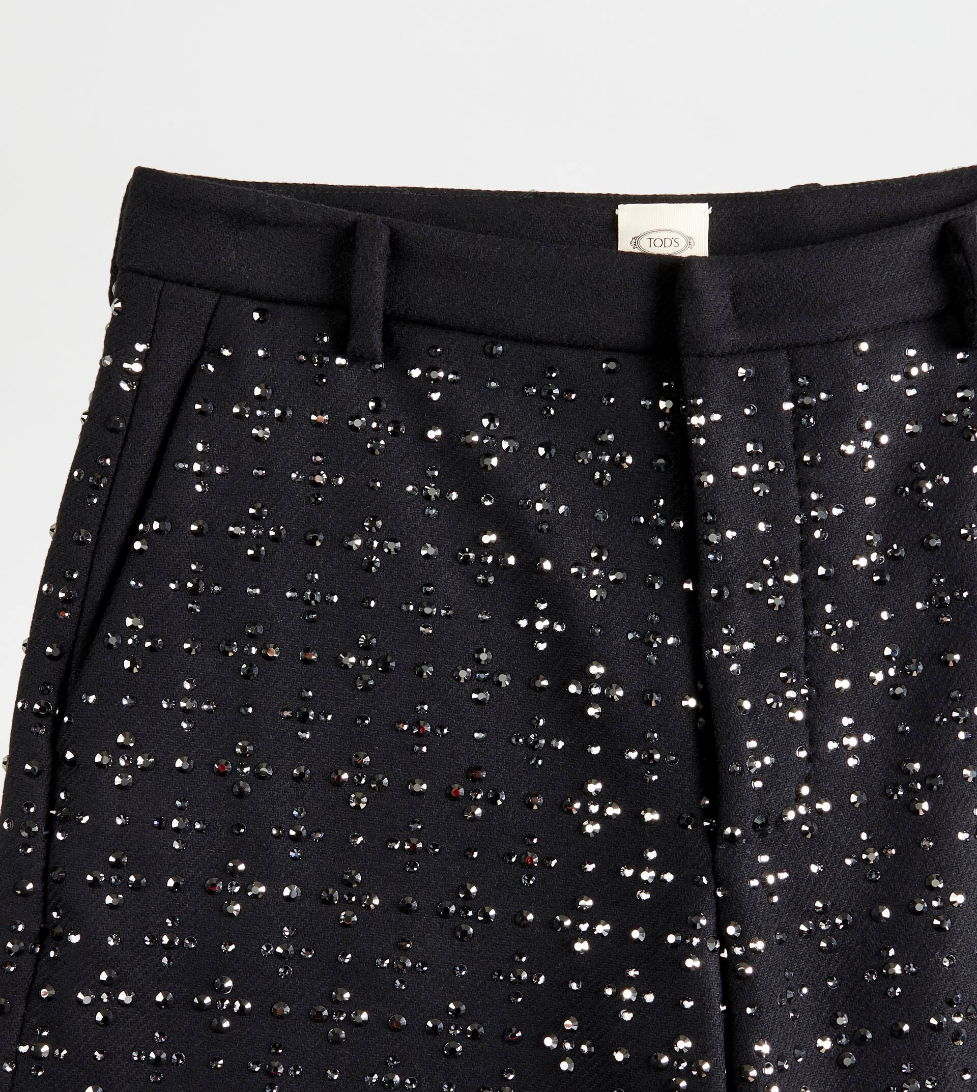 BERMUDA SHORTS WITH RHINESTONES - BLACK - 6