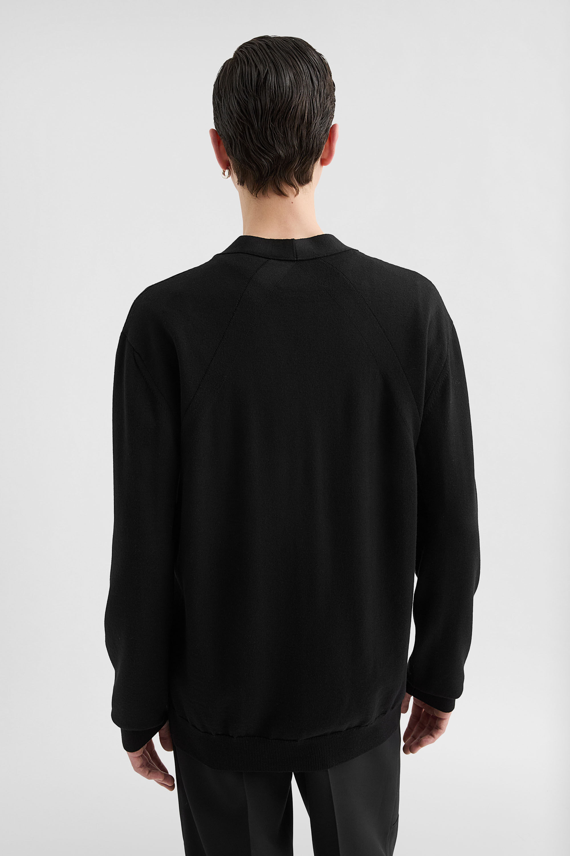 V-Neck Cardigan - 3