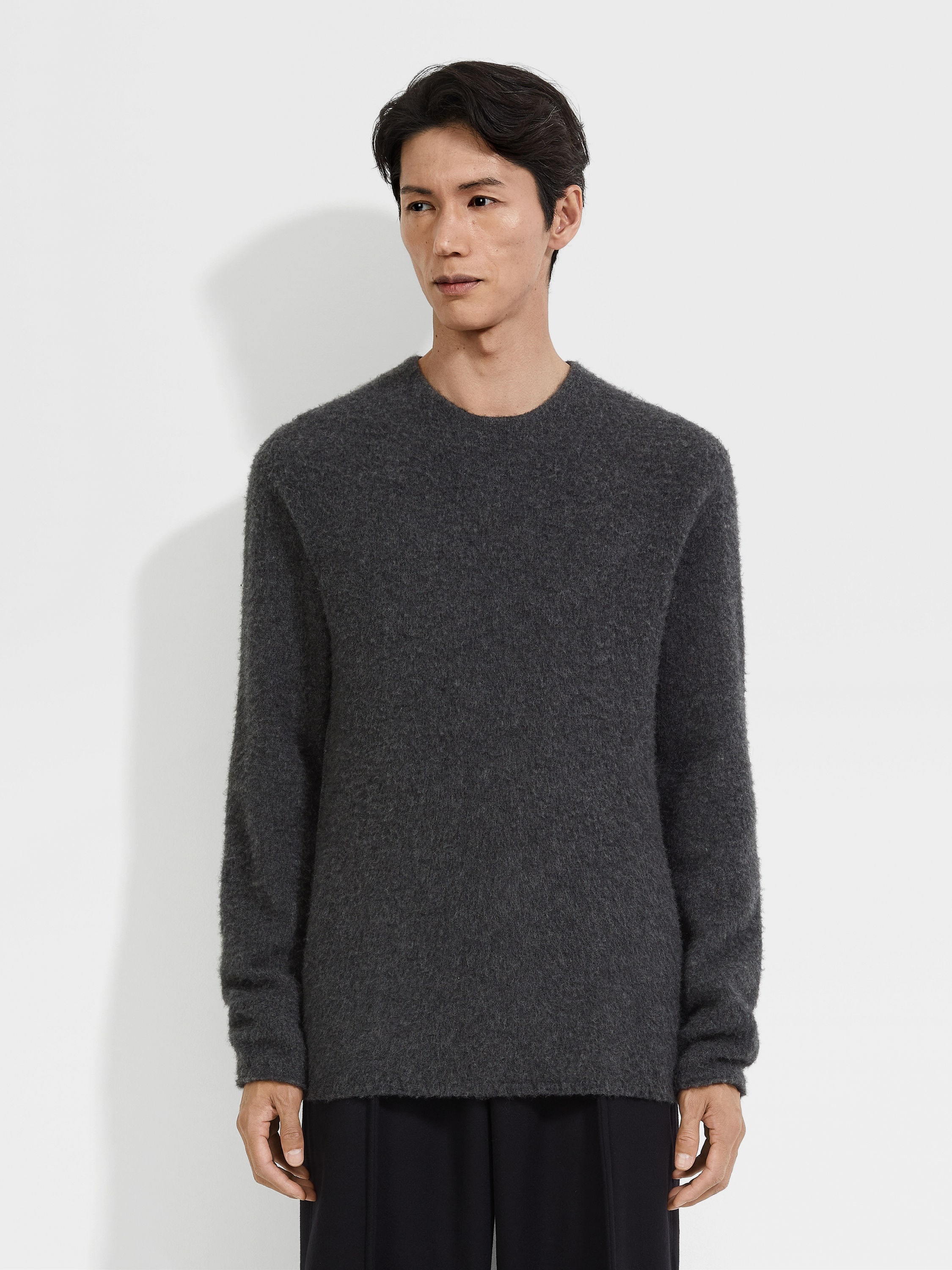 DARK GREY MÉLANGE OASI CASHMERE CREWNECK - 4