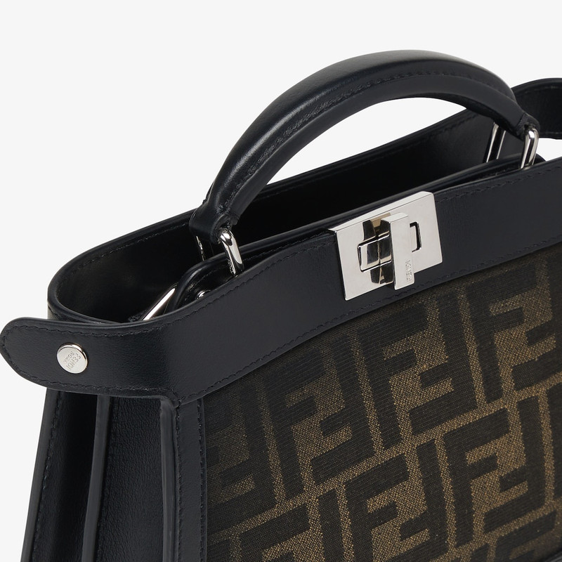 Peekaboo ISeeU XCross 5