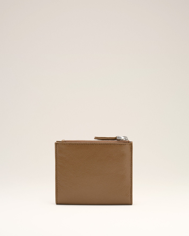 AMI Paris BROWN SMOOTH LEATHER VOULEZ VOUS FOLDED WALLET outlook