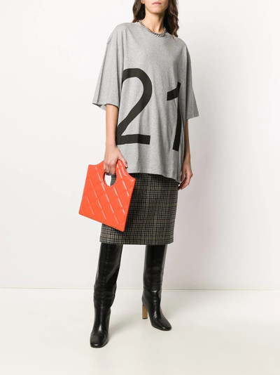 N°21 oversized logo print T-shirt outlook