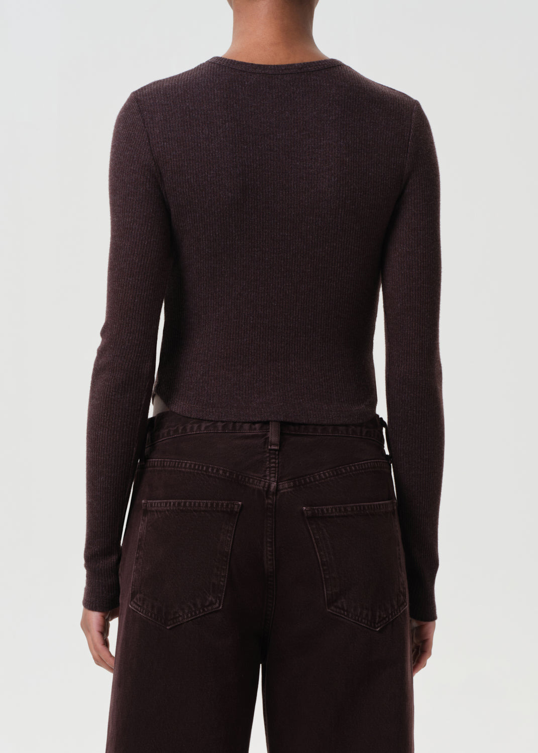 NEEMA TEE IN ROOT - 2