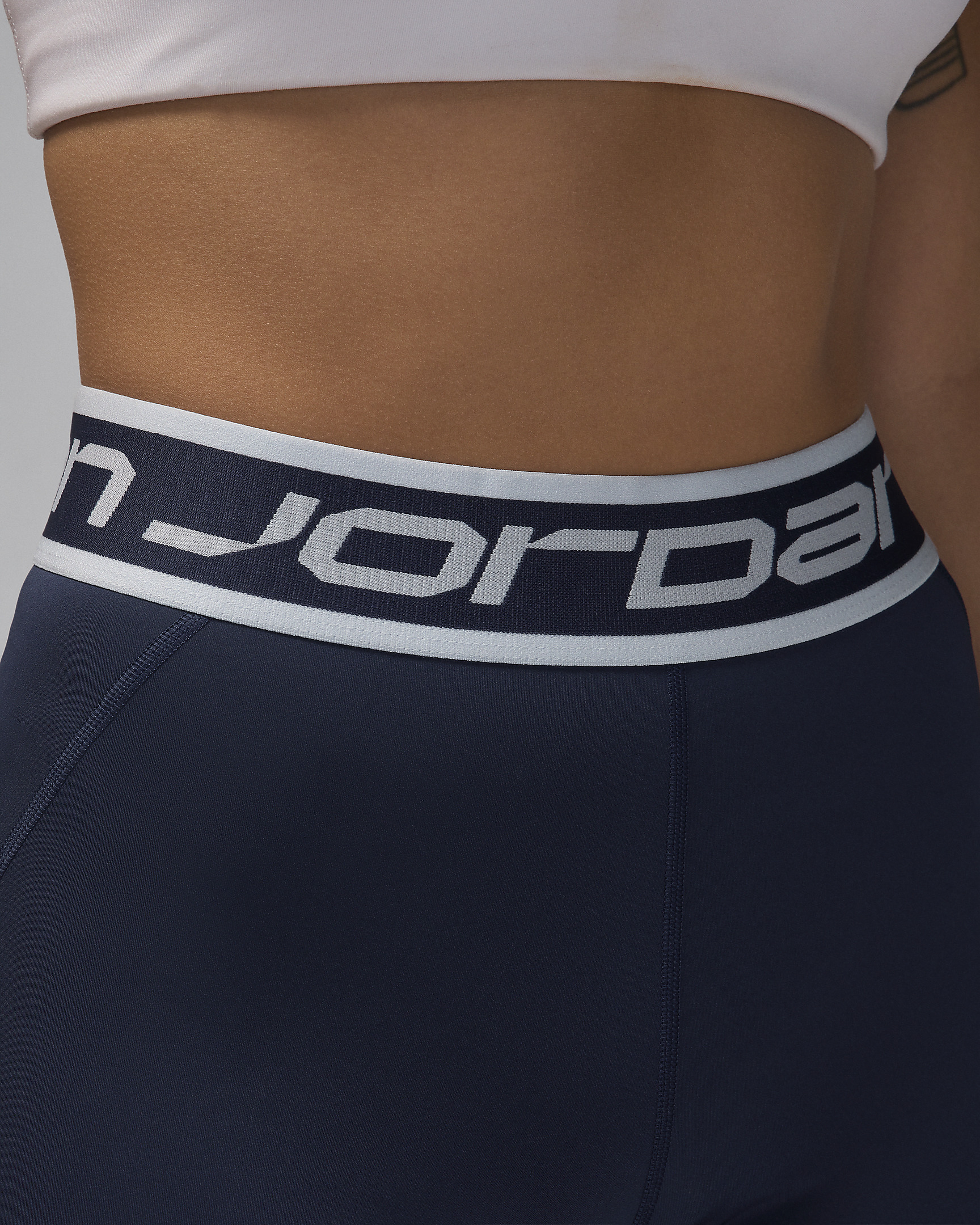 Jordan Sport Women's 5" Shorts - 4