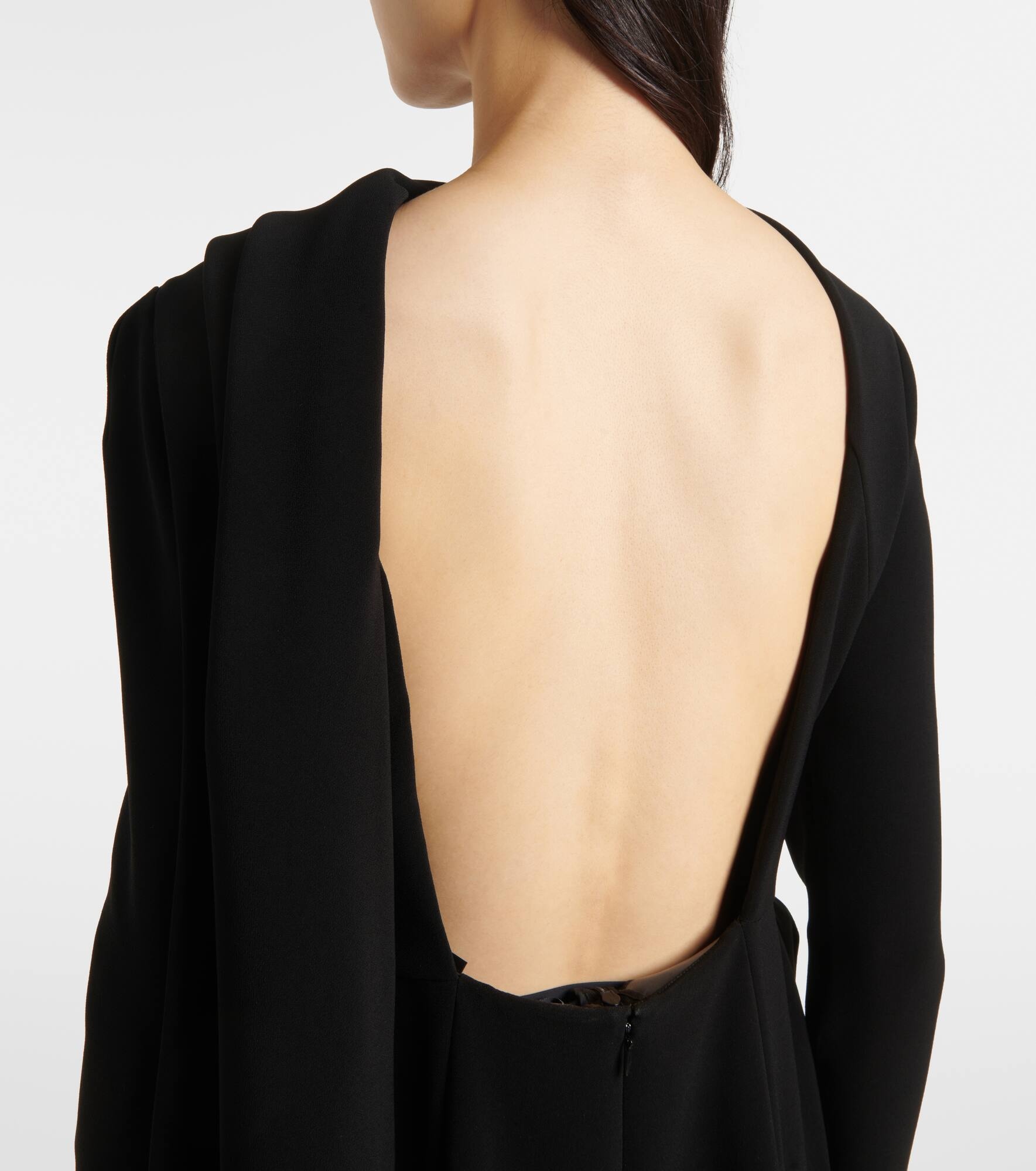 Caped crêpe gown - 6