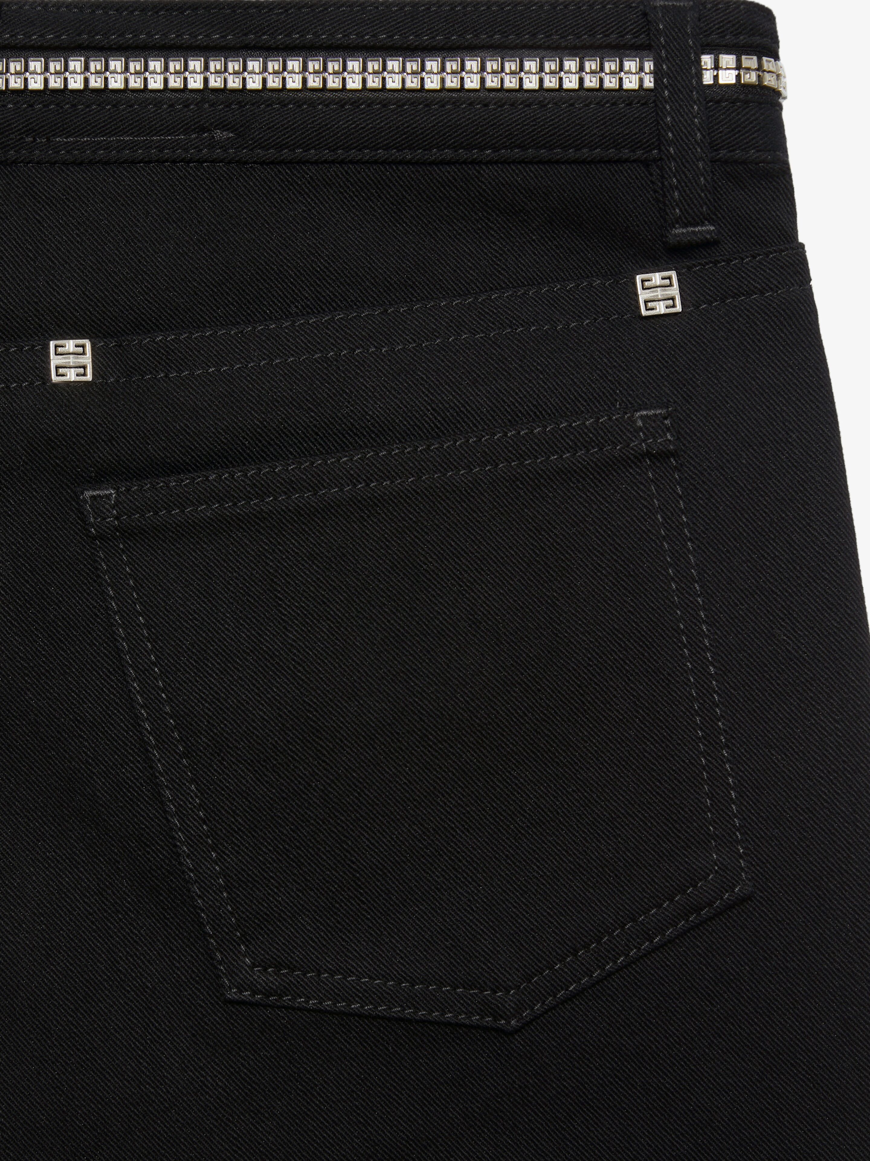 SKINNY FIT JEANS IN DENIM WITH METALLIC DETAILS - 5