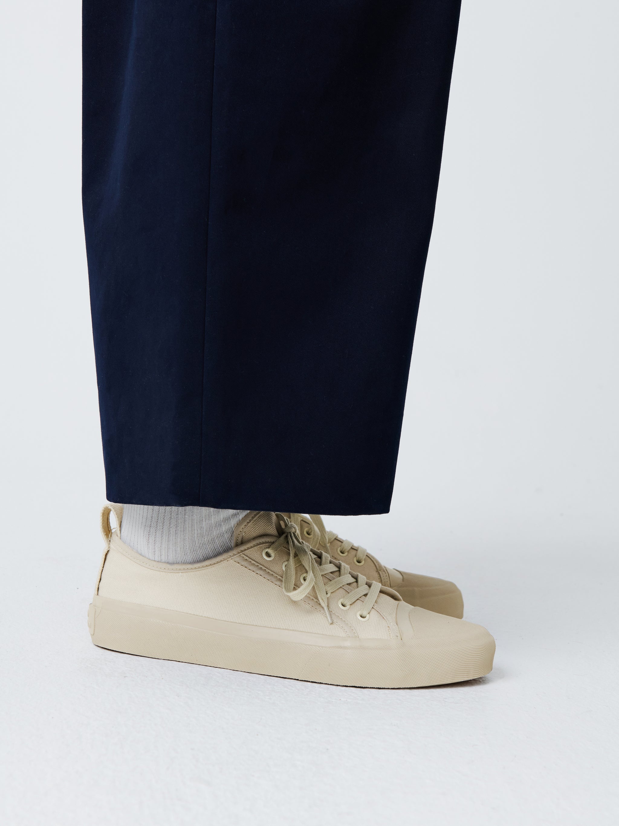 Byrd Canvas Shoe - 5