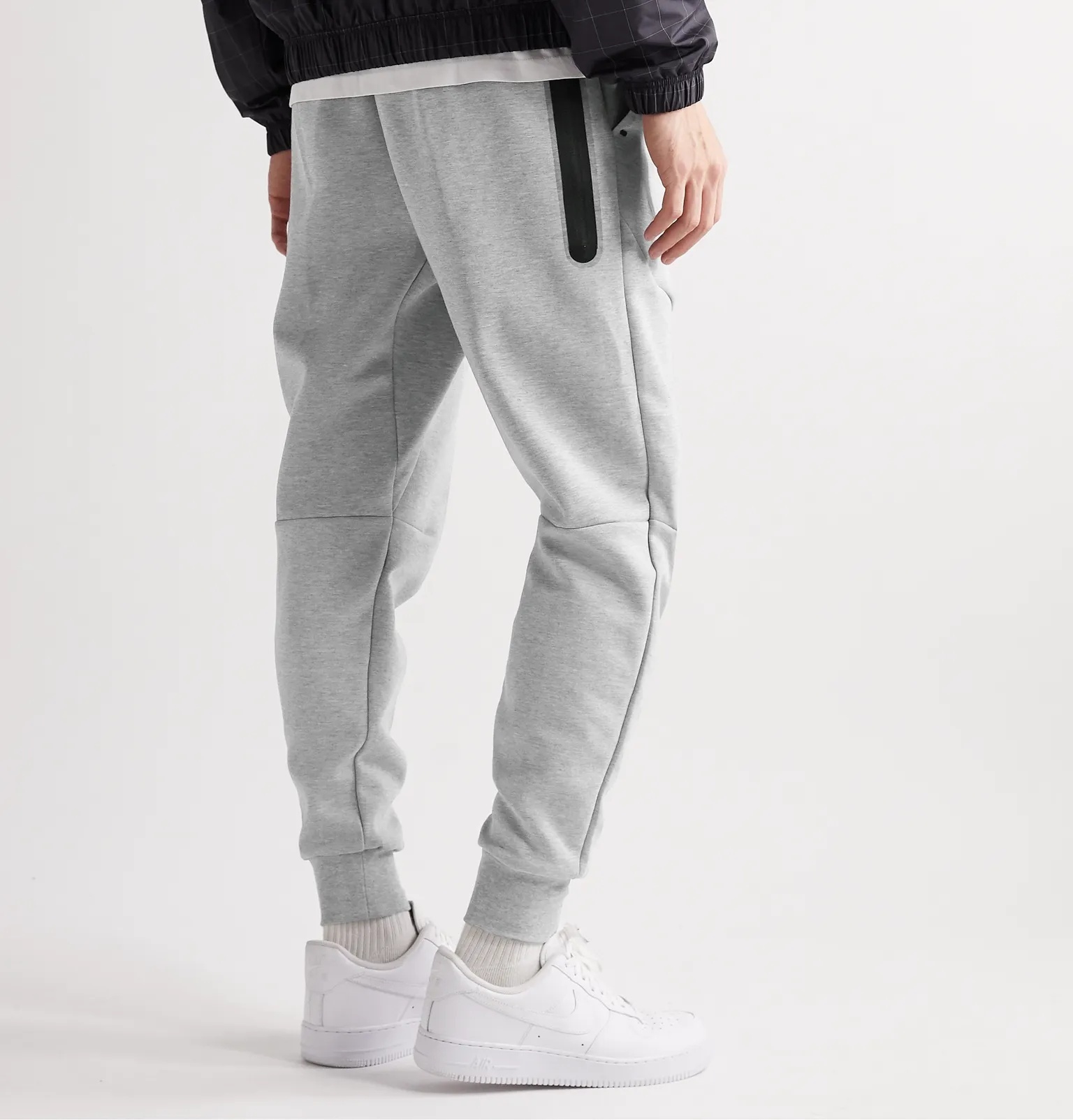 Sportswear Tapered Logo-Print Mélange Cotton-Blend Tech-Fleece Sweatpants - 4