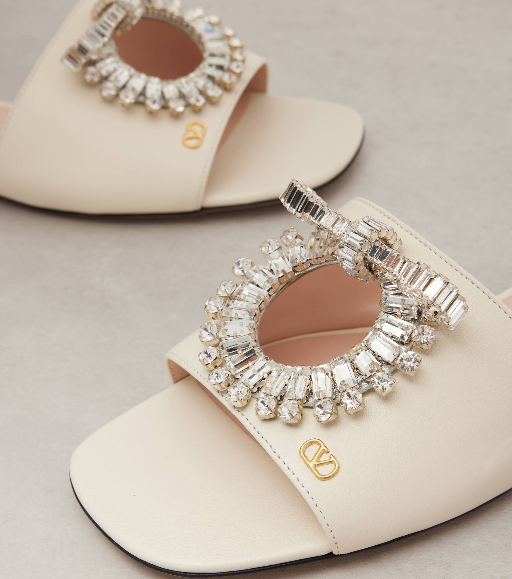 Adamantine embellished leather slides - 5