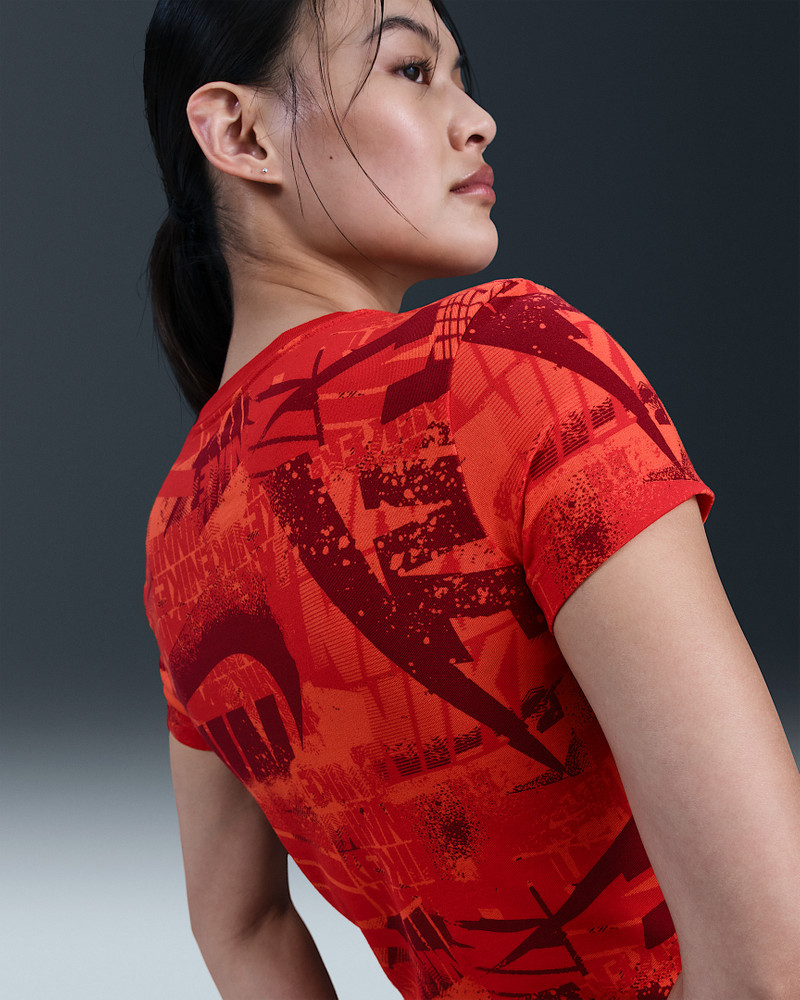 Nike Nike Sportswear Women's Slim T-Shirt outlook