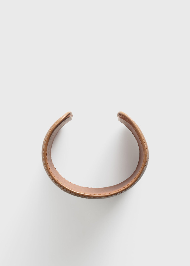 Long croco-embossed cuff camel 4
