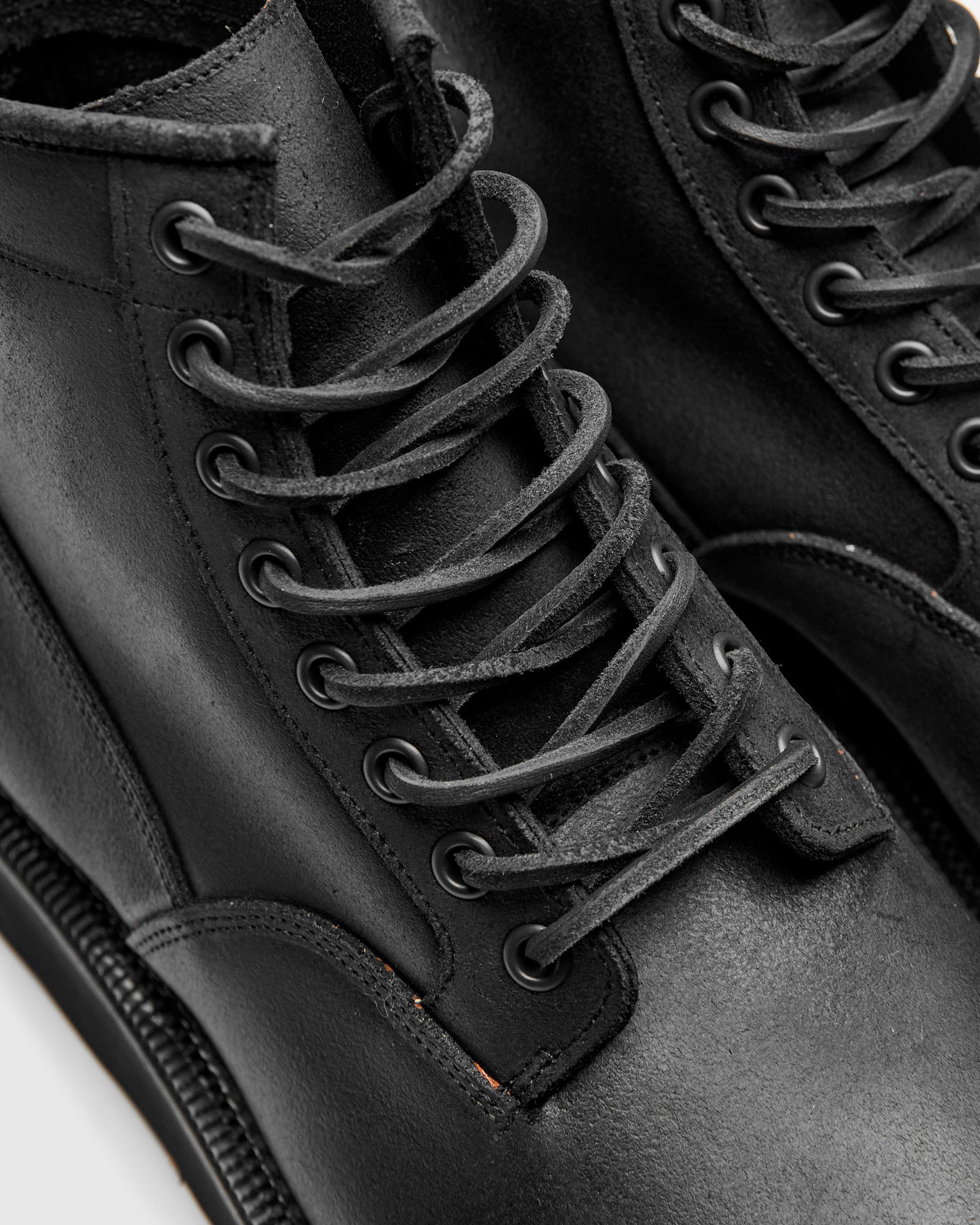 Scout Boot 1035 in Black Waxy Commander - 7