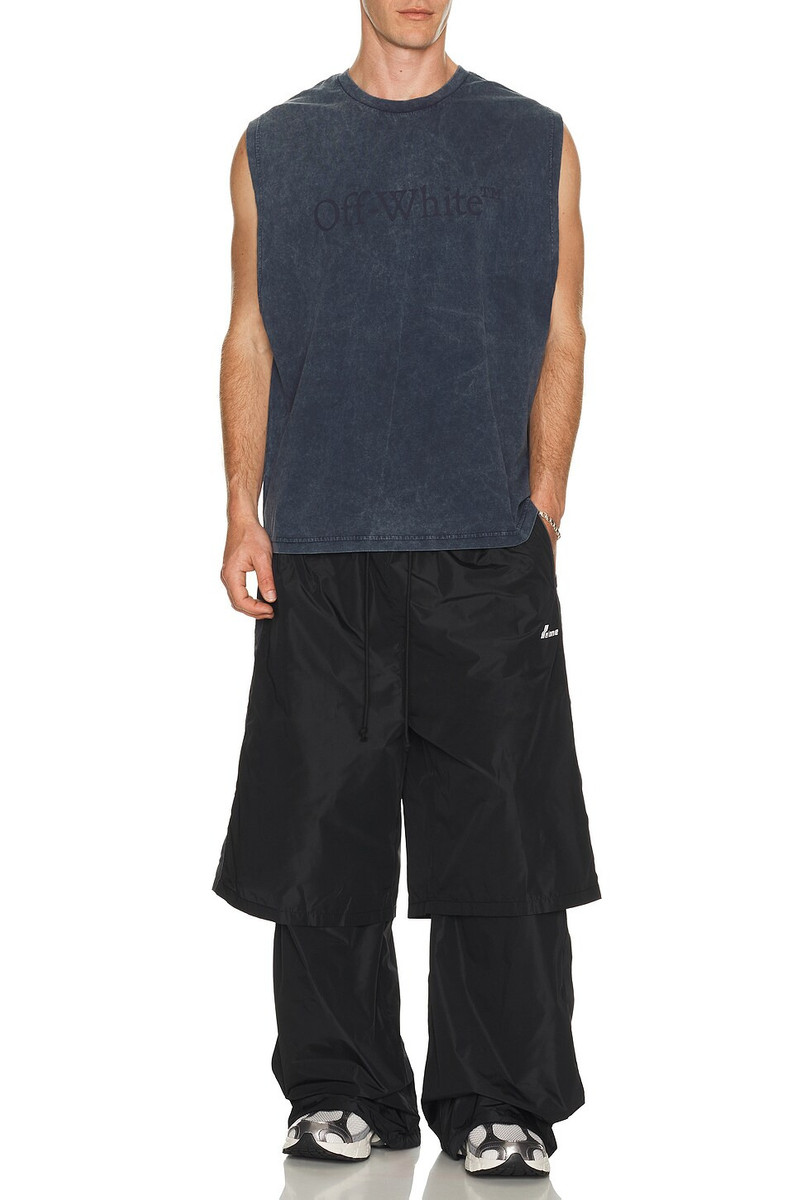 Off-White Laundry Sleeveless Tee outlook