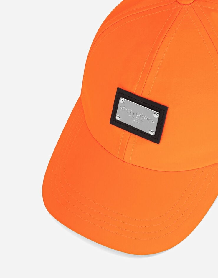 Nylon baseball cap with branded tag - 2