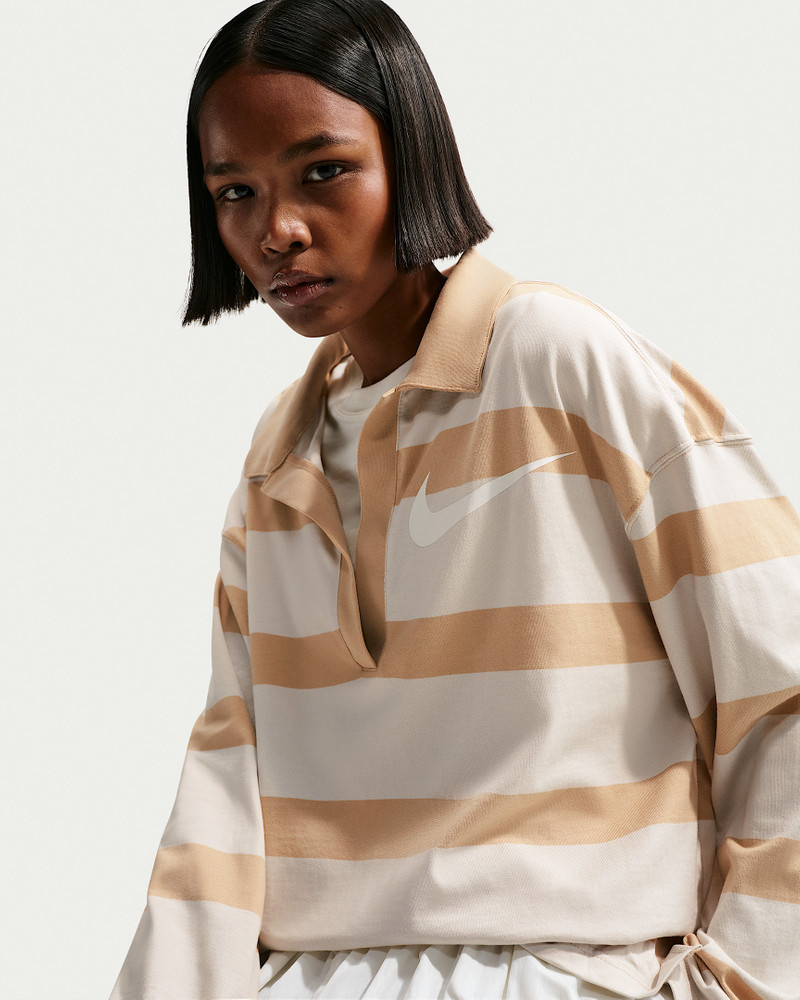 Nike Sportswear Women's Oversized Top 3