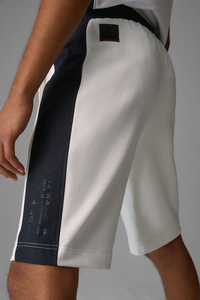 Lyas Sweat shorts in Off-white/Navy blue - 5