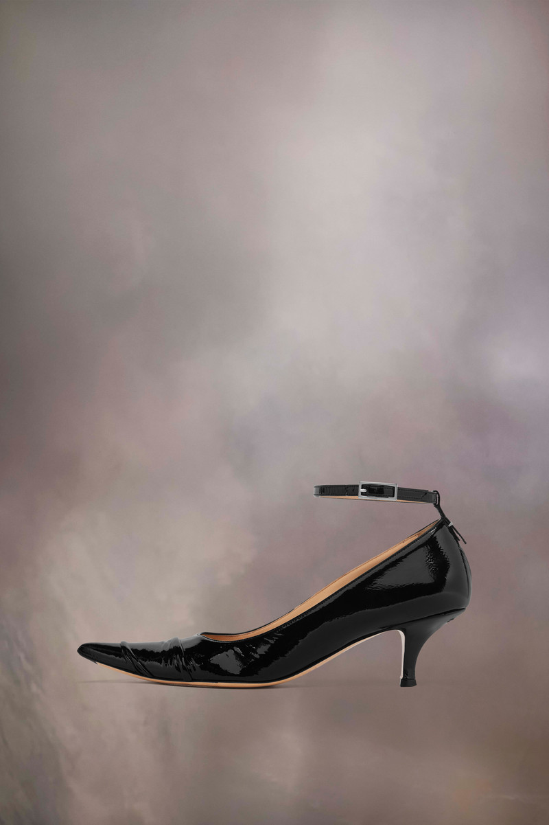 Maison Margiela Kinkies pump outlook