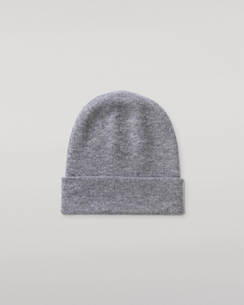 Johnstons of Elgin Braemar Grey Cashmere Beanie outlook