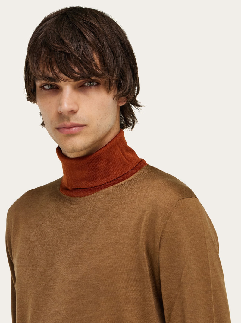 Silk turtleneck 4