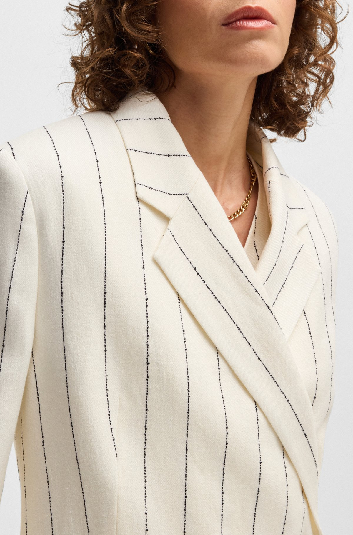 RELAXED-FIT SUIT JACKET IN STRIPED LINEN-BLEND BOUCLÉ - 5