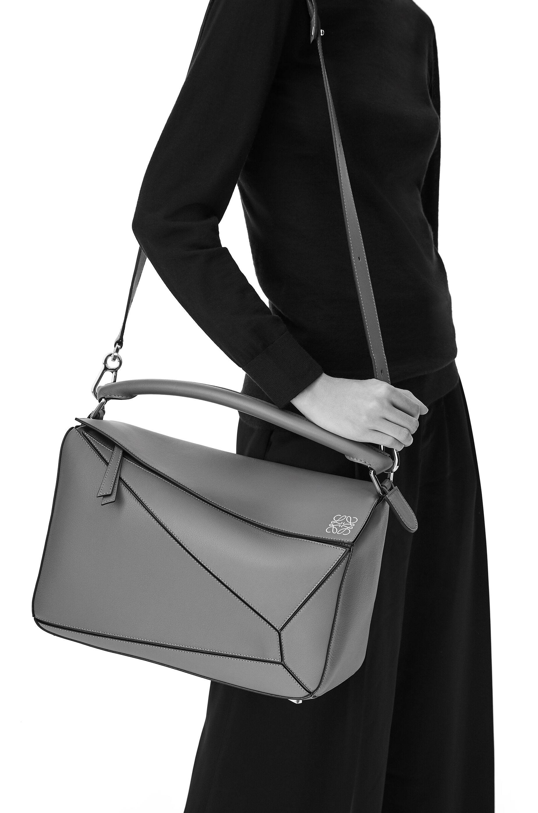 Large Puzzle bag in classic calfskin - 16