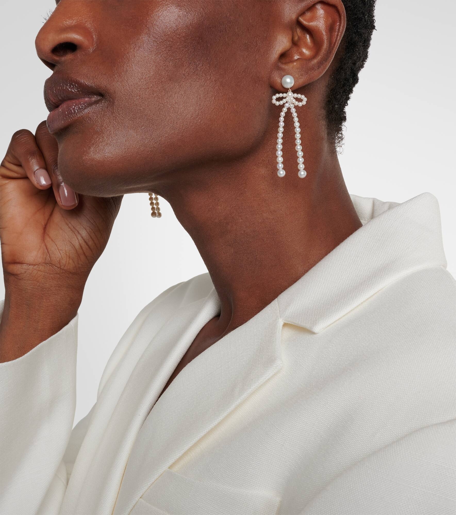 Rosette de Perles 14kt gold drop earrings with freshwater pearls - 3