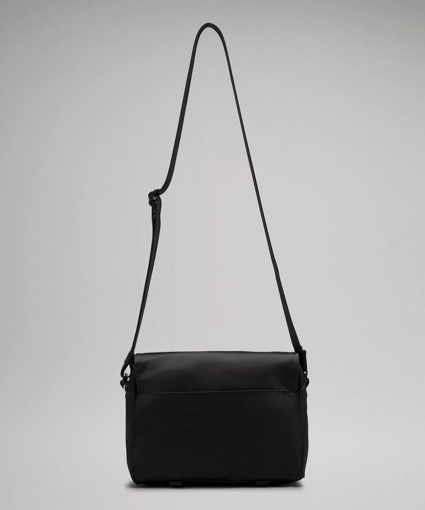 Wunderlust Messenger Bag 6.5L - 3