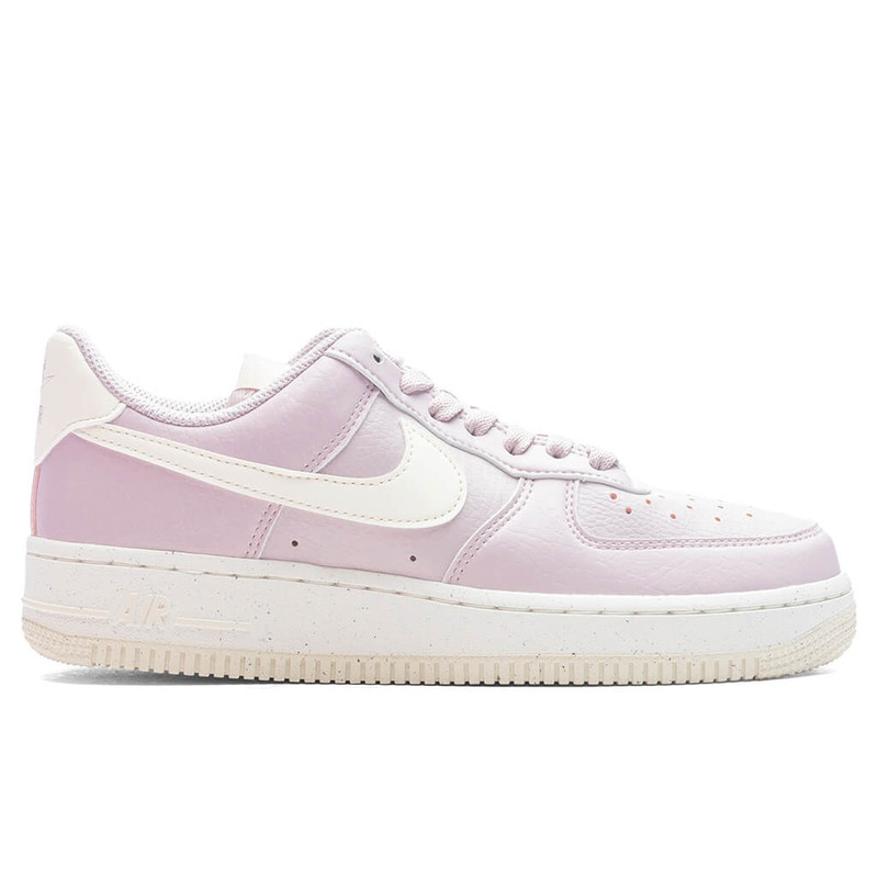 WOMEN'S AIR FORCE 1 '07 SE - PLATINUM VIOLET/SAIL/COCONUT MILK - 1