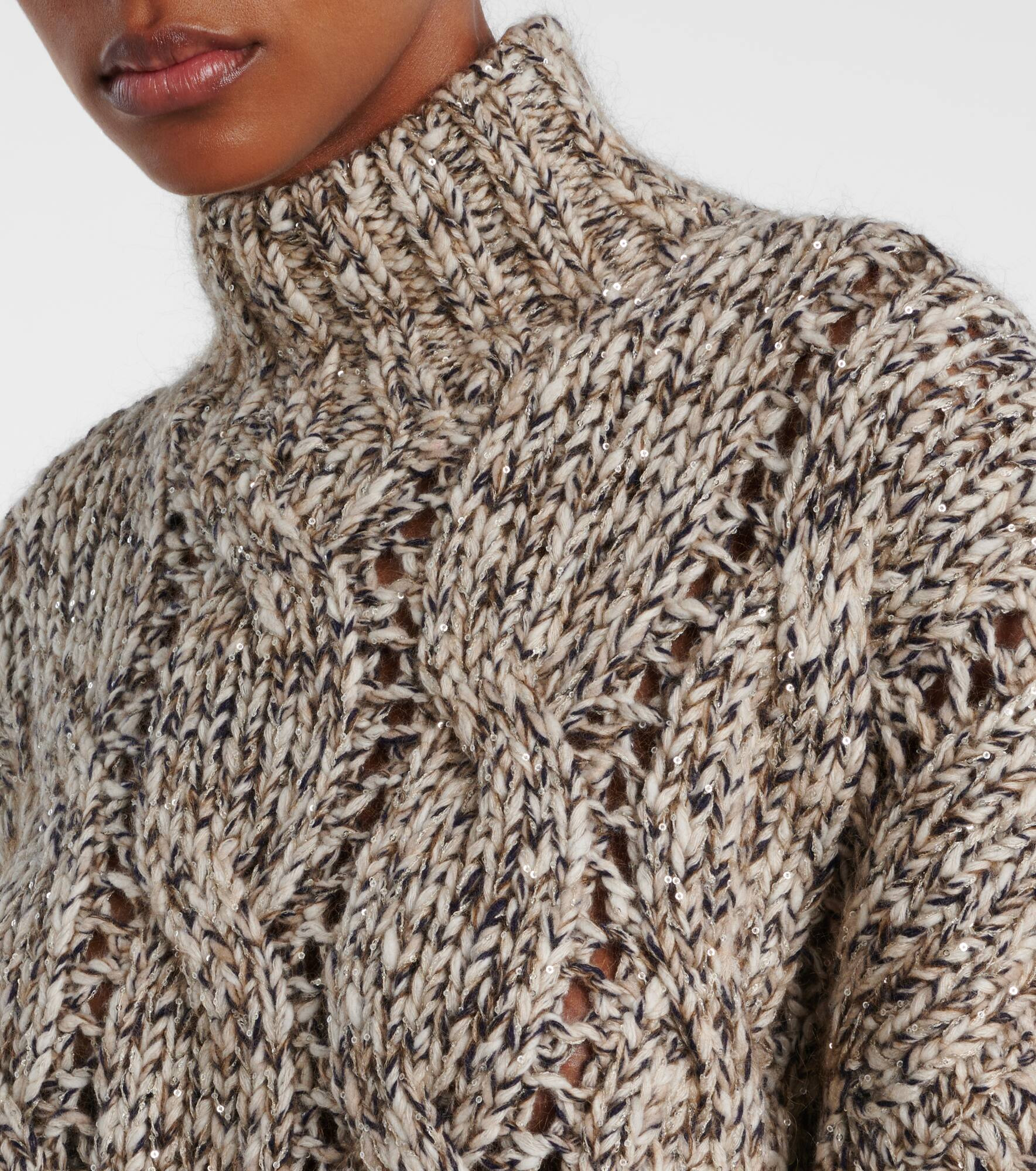 Cable-knit wool and cashmere turtleneck sweater - 4