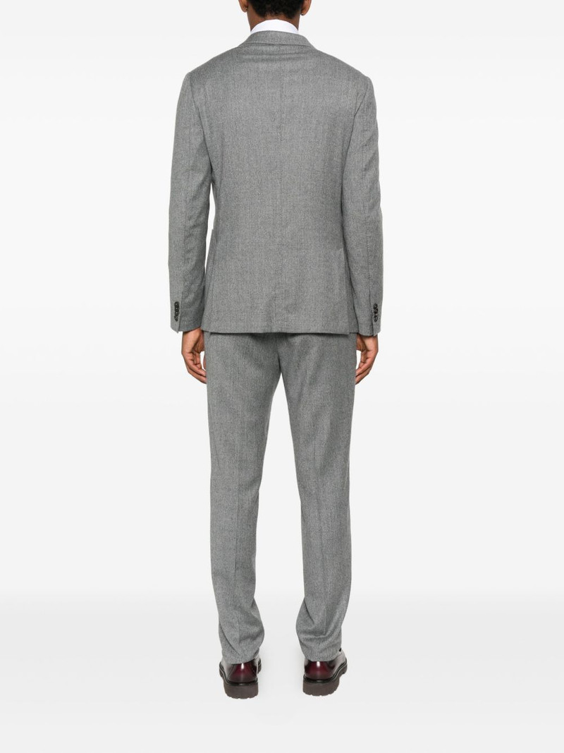button suit 3