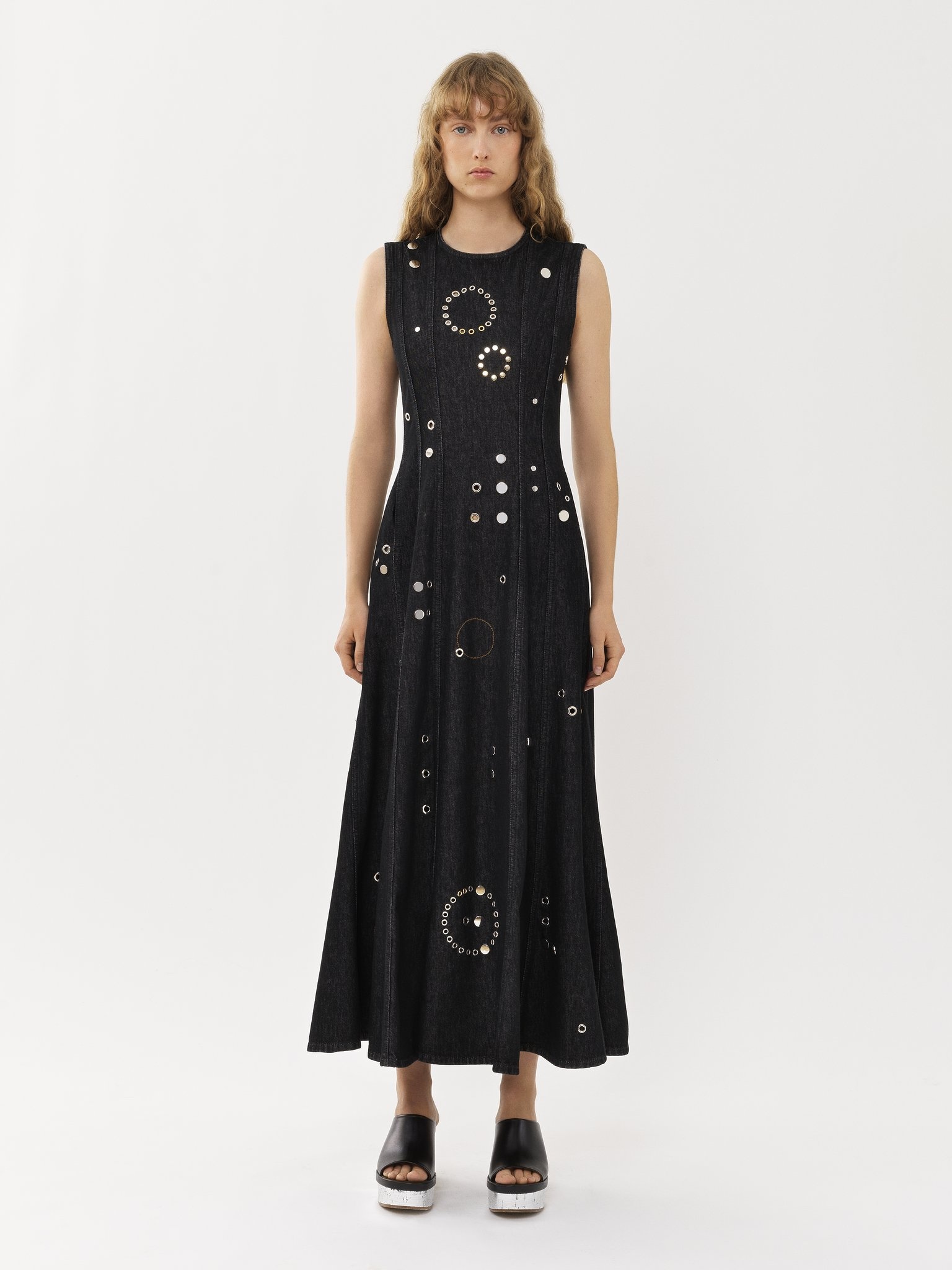 LONG SLEEVELESS DRESS - 2