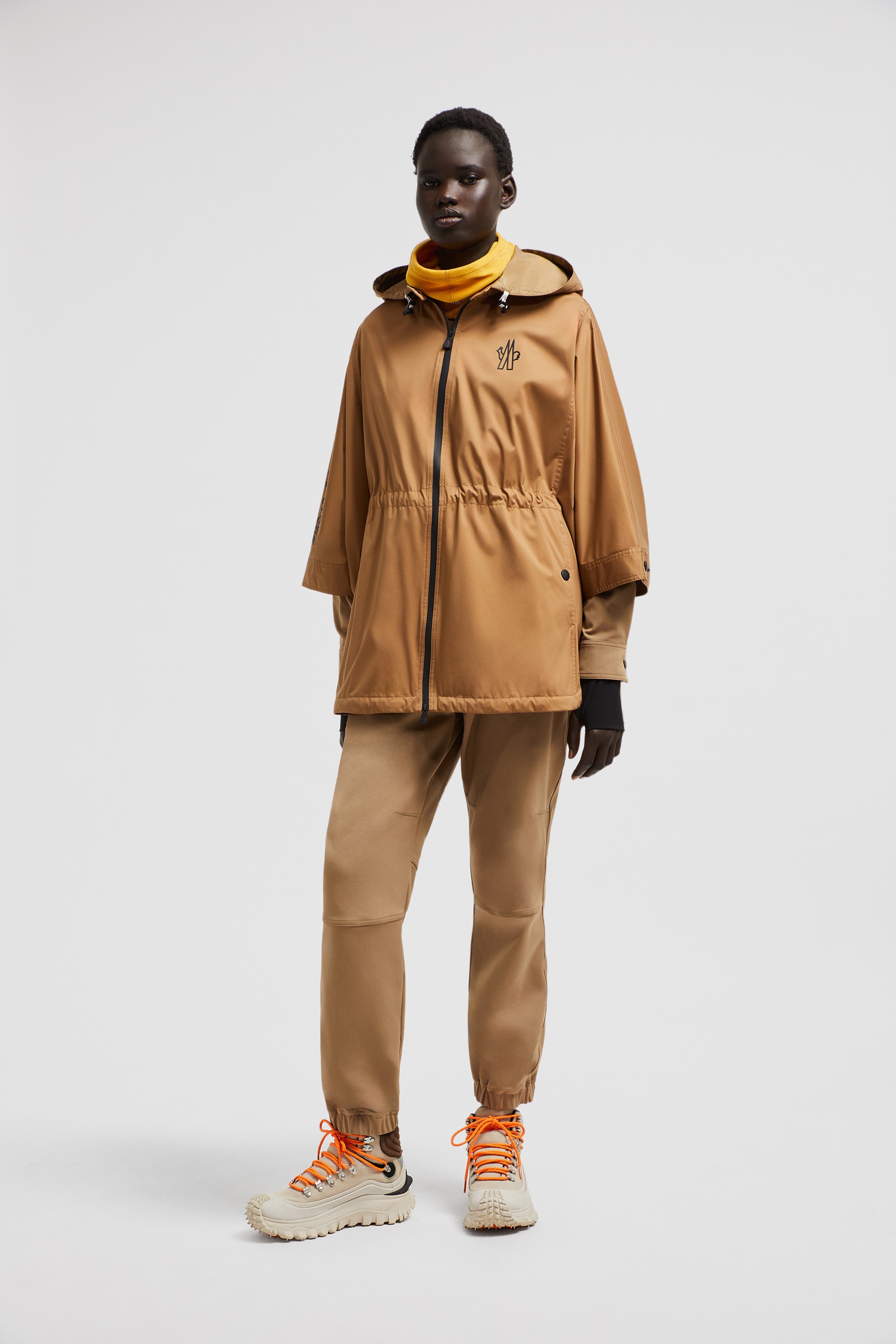 Vorassy Hooded Cape - 2