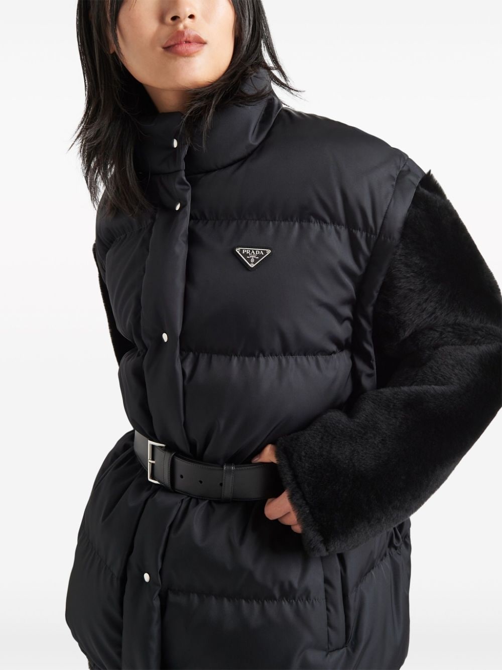 detachable-sleeve belted puffer jacket - 4