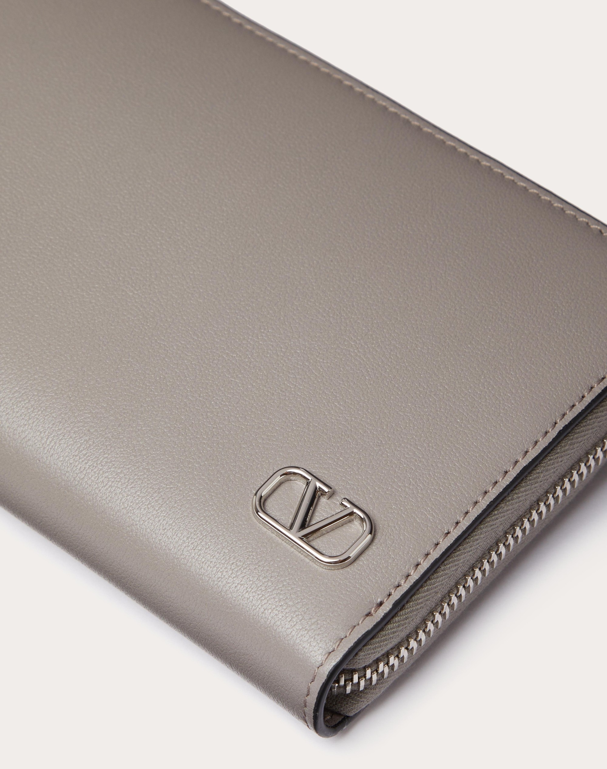 VLOGO SIGNATURE CALFSKIN WALLET - 2