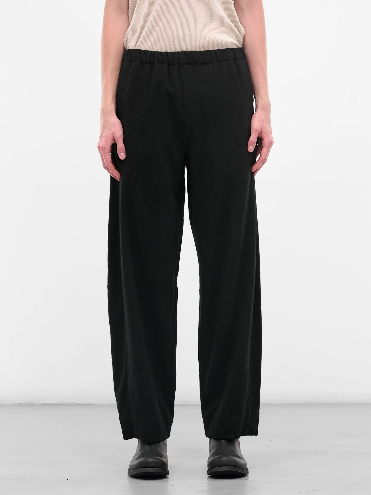 Black Wool-Cashmere Relaxed Trousers - 1