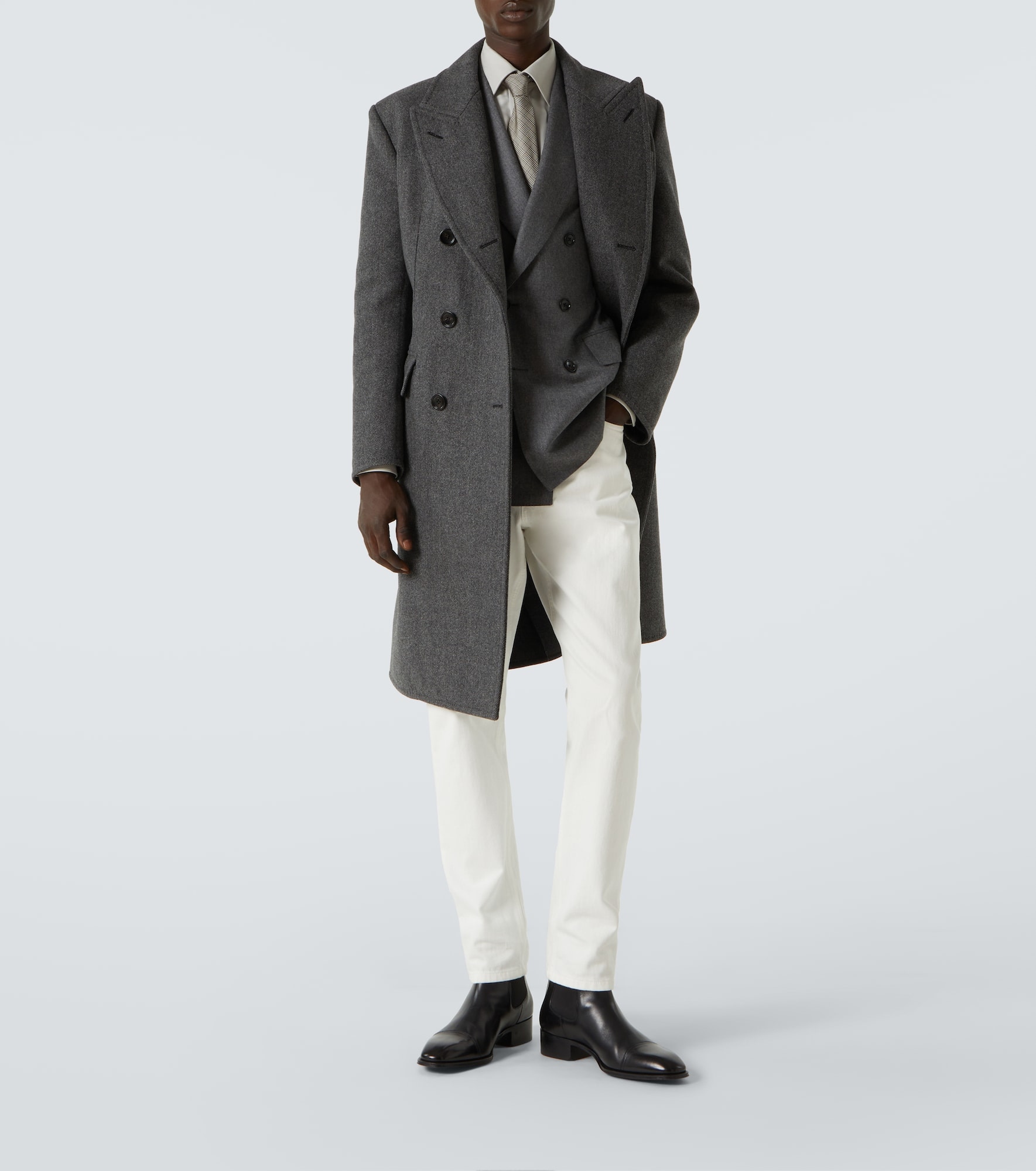 Double-breasted virgin wool coat - 2