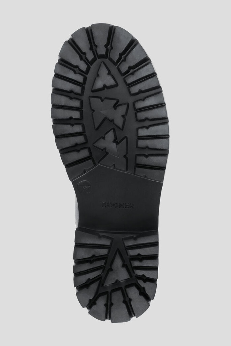 Chesa Alpina Chelsea boots in Black 6