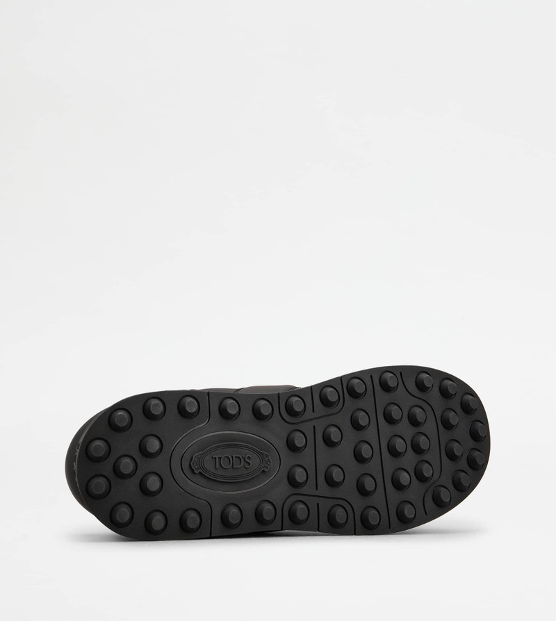 SNEAKERS IN LEATHER - BLACK 4