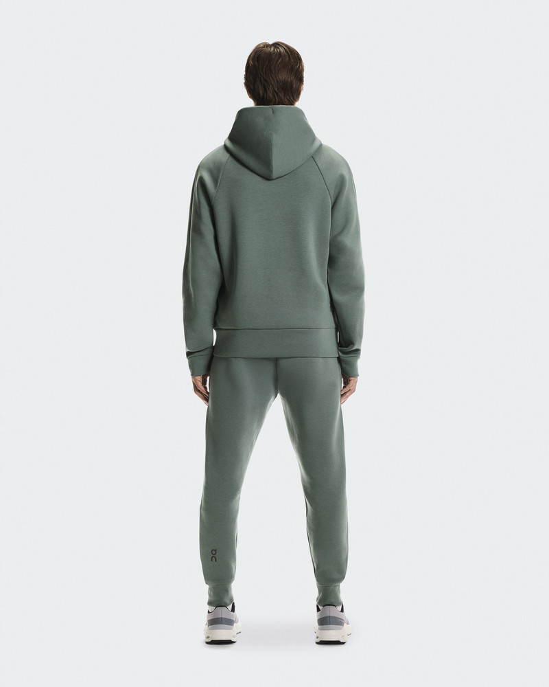 On Focus Tech Hoodie outlook